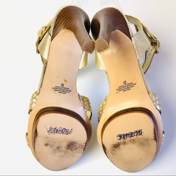 Marc Fisher Cari Metallic Stiletto Heel Sandals - Picture 10 of 15